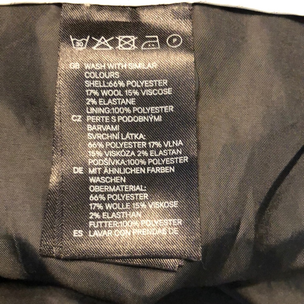 H&M Black Pencil Skirt - 8 - Picture 7 of 8